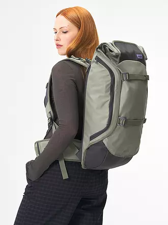 AEVOR | Rucksack Travel Pack Proof 38 bis 45L | grün