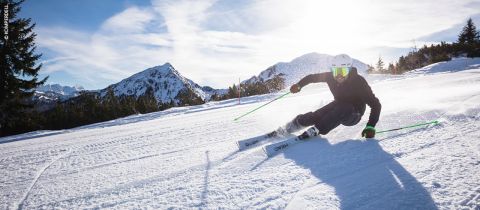 Skifahren-nach-Traingingsplan-Piste_hw24_1120x490