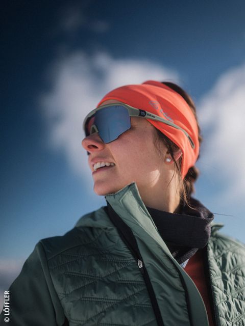 weihnachten-damen-accessoires-hw25-576×768-1