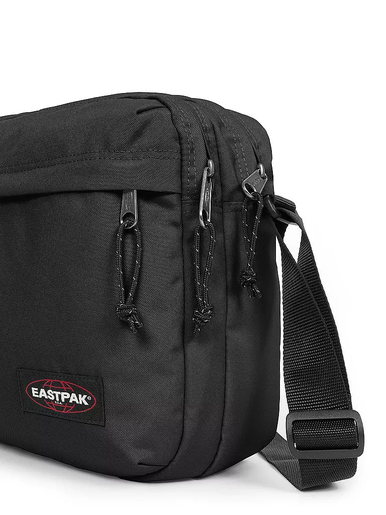 EASTPAK | Umhängetasche Crosser 16L | schwarz