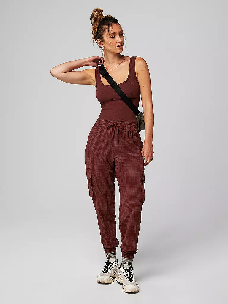 FABLETICS | Damen Jogginghose Ripstop Cargo | dunkelrot