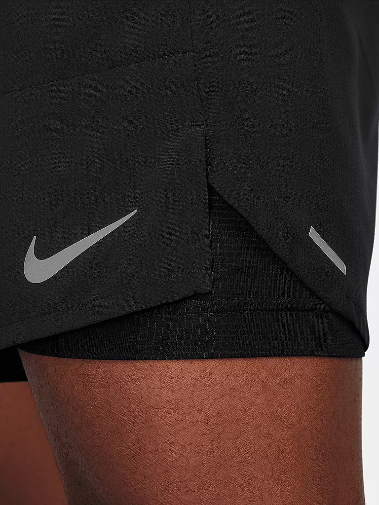 NIKE | Herren 2in1 Laufshort Dri-FIT Stride 7