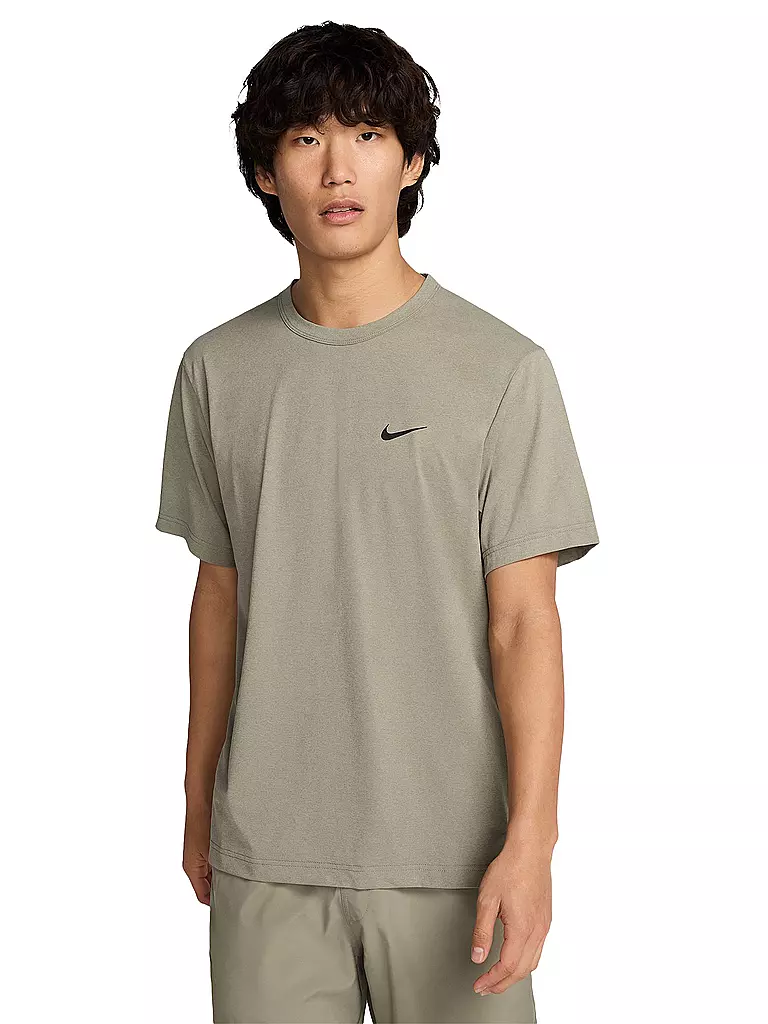 NIKE | Herren Fitnessshirt Dri-FIT UV Hyverse | olive