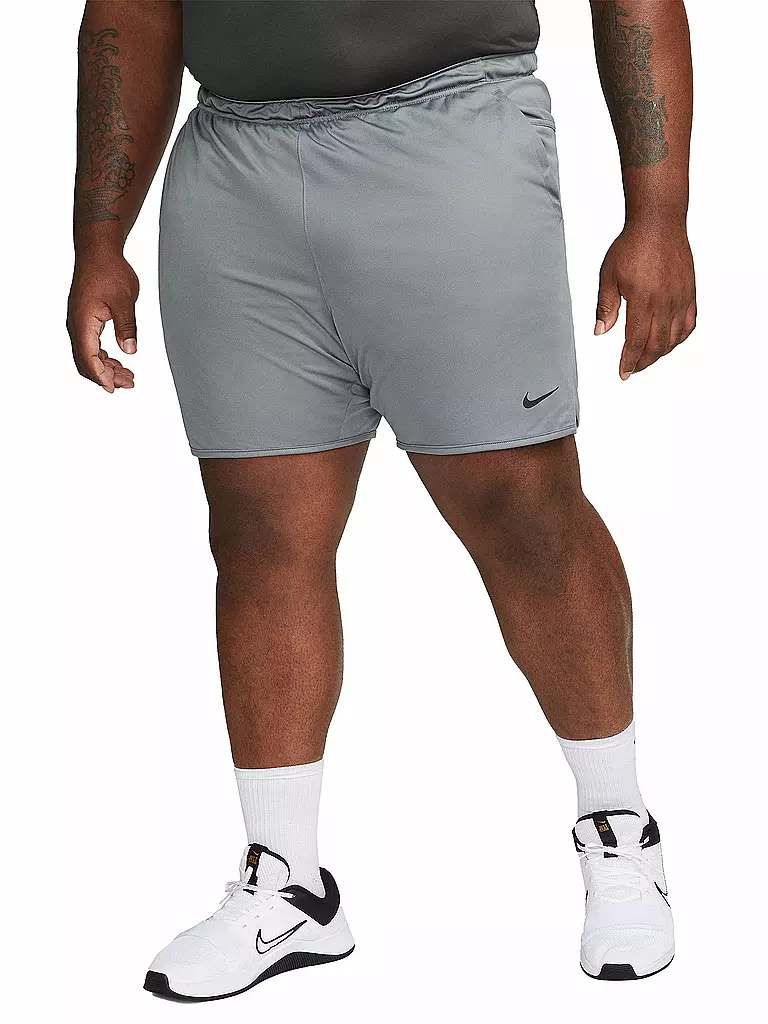 NIKE | Herren Fitnessshort Dri-FIT Totality | hellgrau