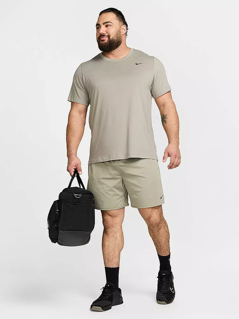 NIKE | Herren Fitnessshort Dri-FIT Totality | olive