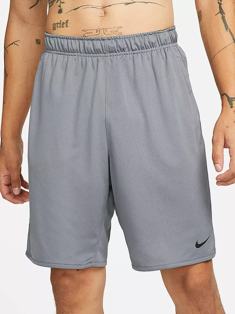 NIKE | Herren Fitnessshort Dri-FIT Totality | olive