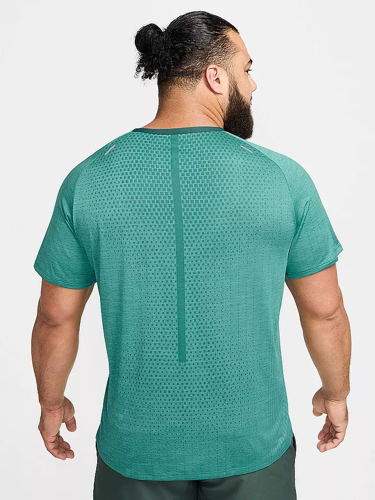 NIKE | Herren Laufshirt Dri-FIT ADV TechKnit Ultra | dunkelgrün