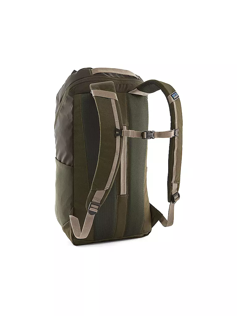 PATAGONIA | Tagesrucksack Black Hole® Pack 25L | dunkelgrün